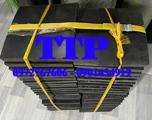 Tấm cao su lót máy 30mm